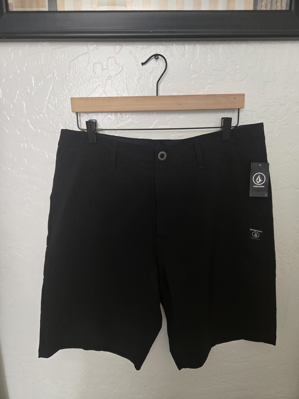 Volcom Men's Size 34 Kerosene Hybrid Short 4 Way Stretch Black NWT